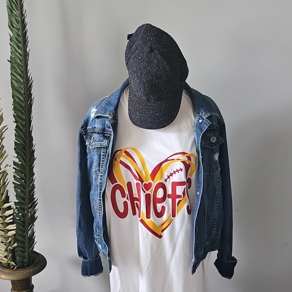 Gildan Softstyle White Kansas City Chiefs Graphic T-Shirt NWOT - Picture 12 of 12